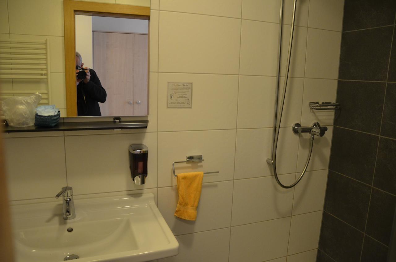 Gasthaus Zum Loewen Neftenbach Esterno foto