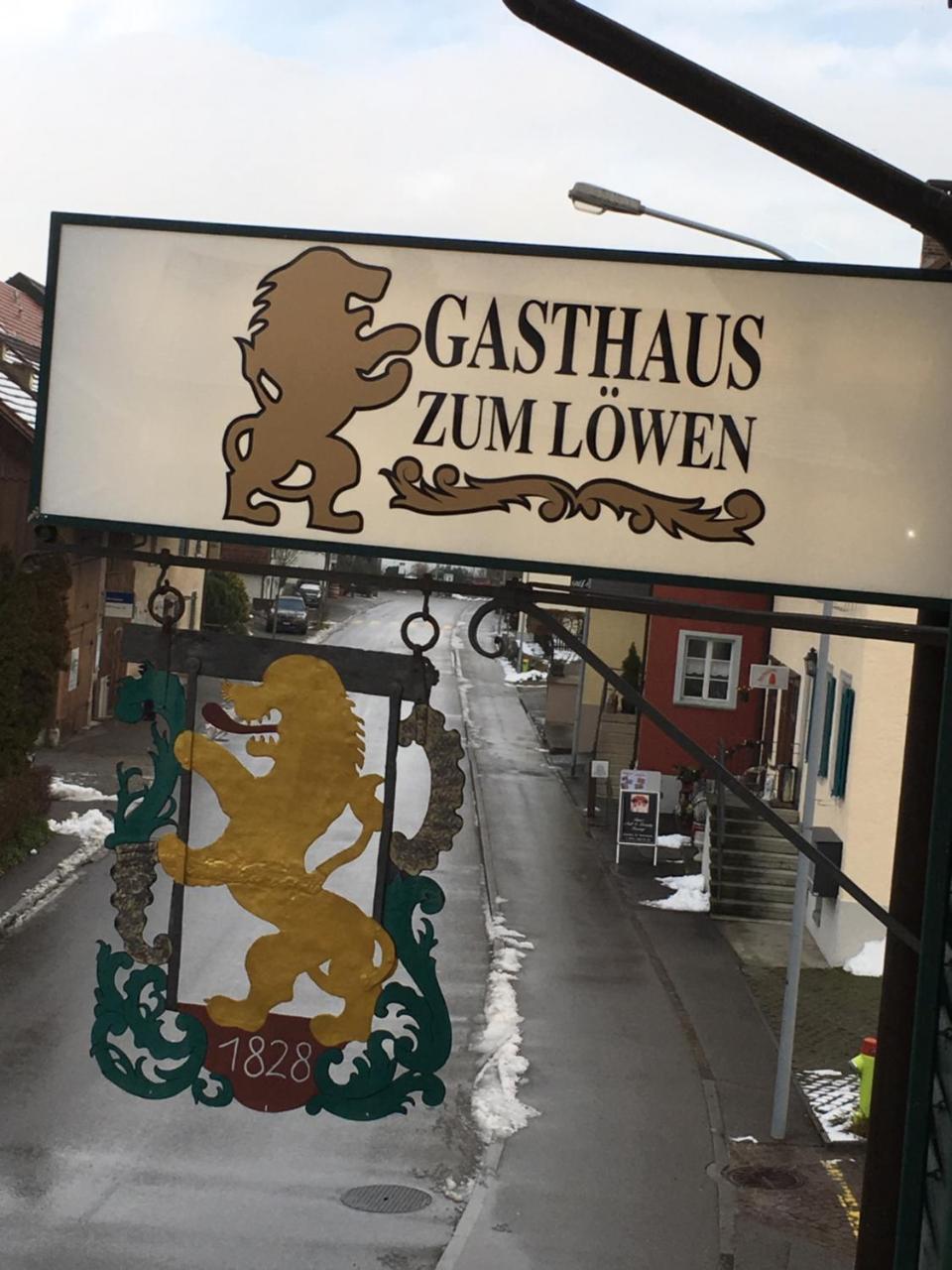 Gasthaus Zum Loewen Neftenbach Esterno foto