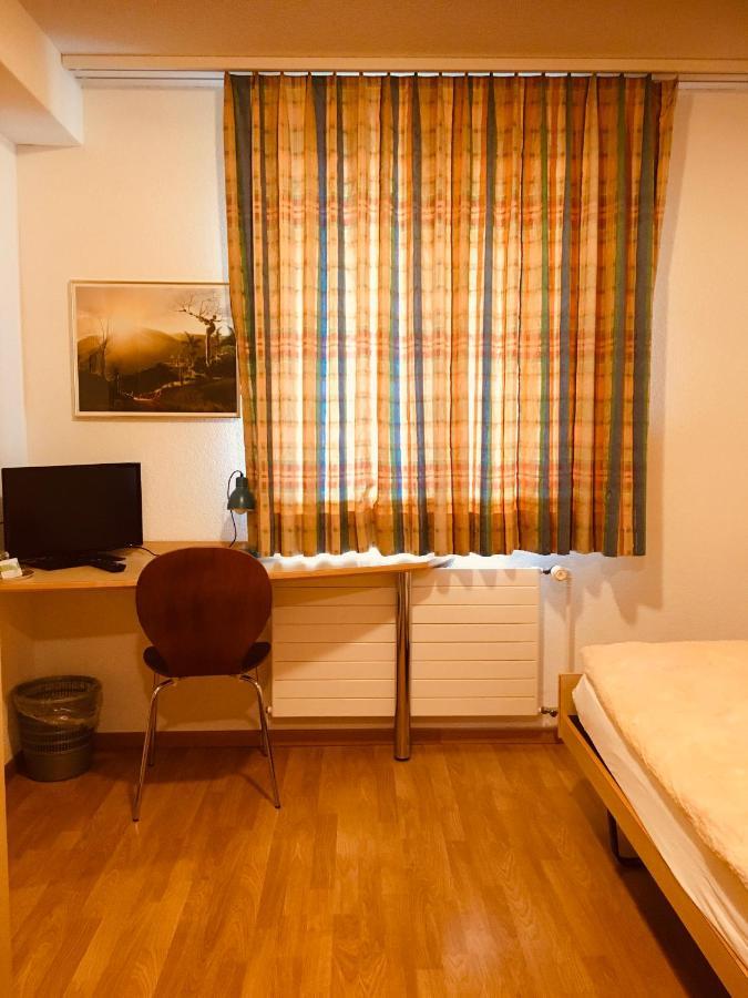 Gasthaus Zum Loewen Neftenbach Esterno foto